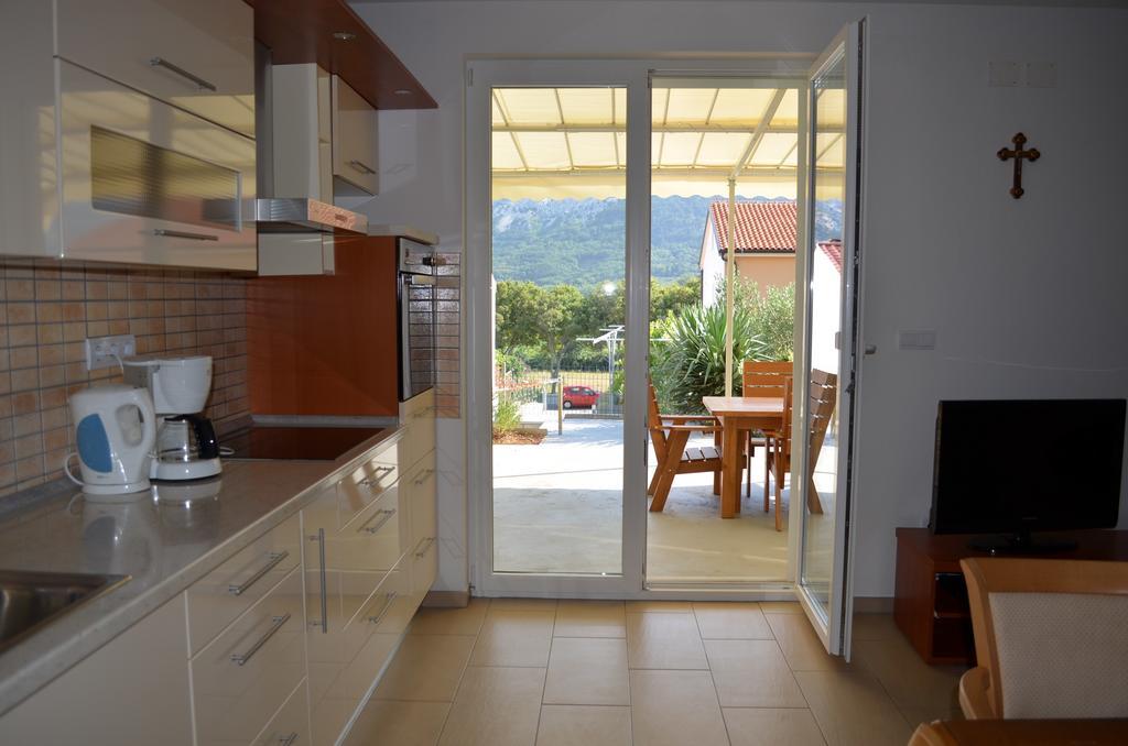 Apartments Buljan Baška Стая снимка